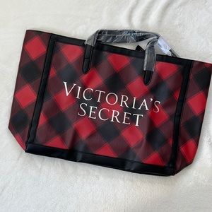 NWT Victoria’s Secret Black Friday red/black plaid tote